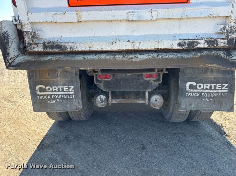 image for item EM3745 2003 Freightliner FLD120SD Classic dump truck