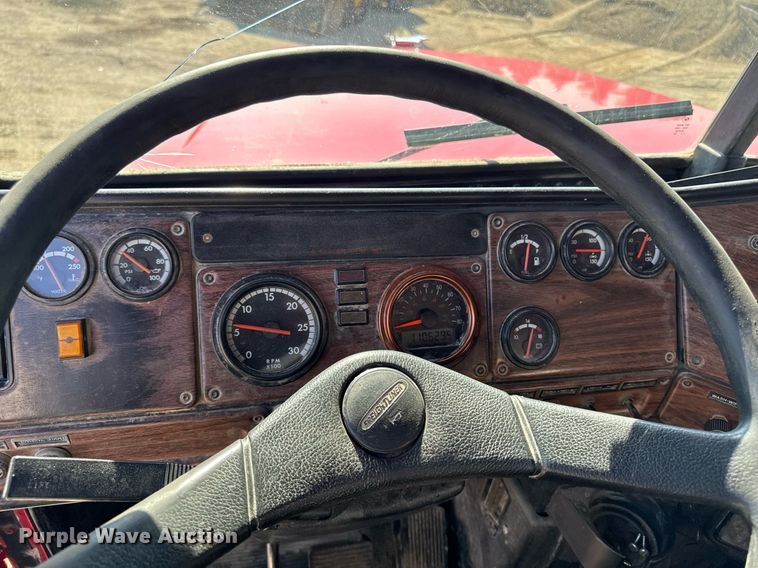 image for item EM3745 2003 Freightliner FLD120SD Classic dump truck