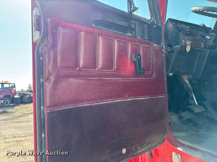 image for item EM3745 2003 Freightliner FLD120SD Classic dump truck