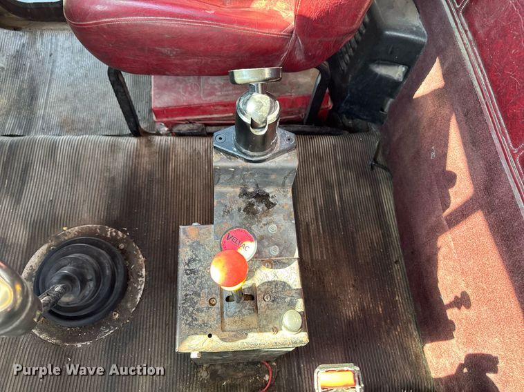 image for item EM3745 2003 Freightliner FLD120SD Classic dump truck