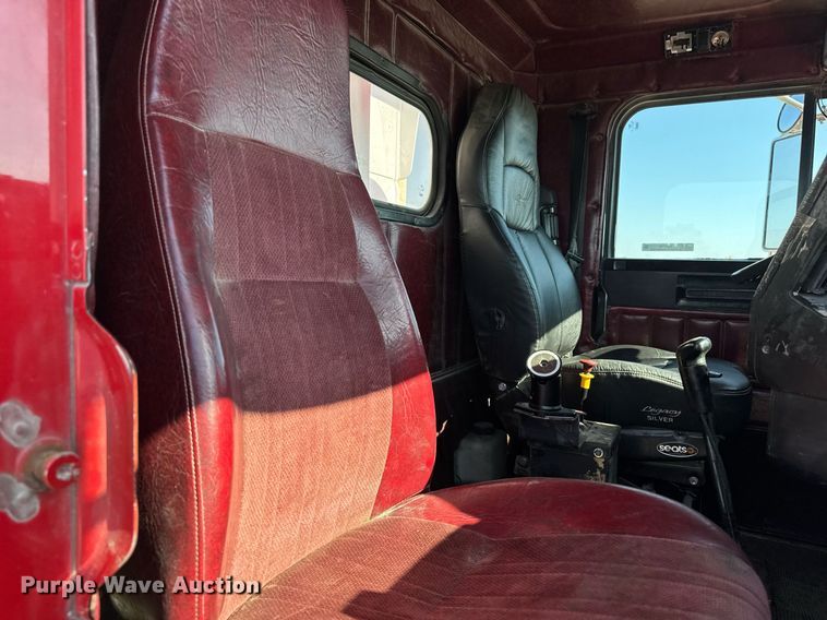 image for item EM3745 2003 Freightliner FLD120SD Classic dump truck