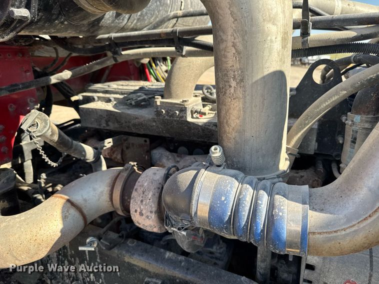 image for item EM3745 2003 Freightliner FLD120SD Classic dump truck