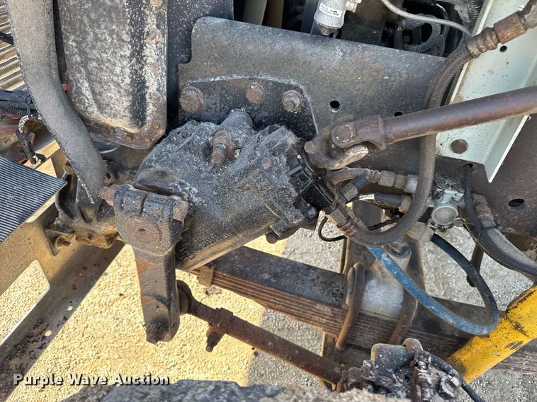 image for item EM3745 2003 Freightliner FLD120SD Classic dump truck