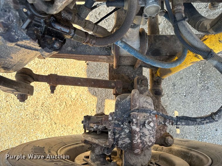 image for item EM3745 2003 Freightliner FLD120SD Classic dump truck