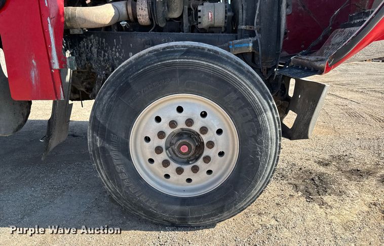 image for item EM3745 2003 Freightliner FLD120SD Classic dump truck