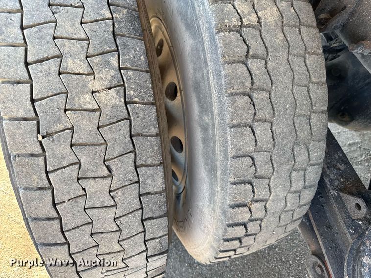 image for item EM3745 2003 Freightliner FLD120SD Classic dump truck