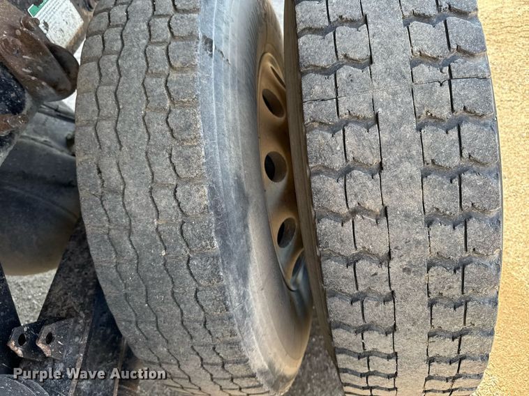 image for item EM3745 2003 Freightliner FLD120SD Classic dump truck