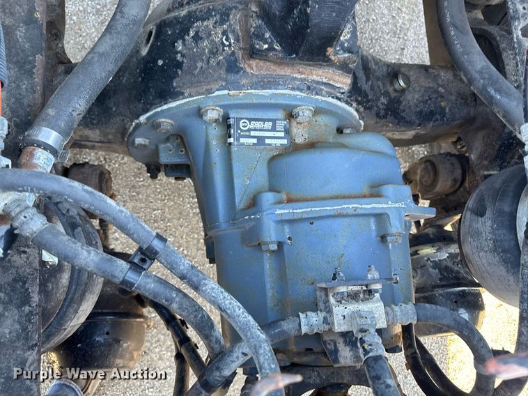 image for item EM3746 2000 Kenworth T800 semi truck