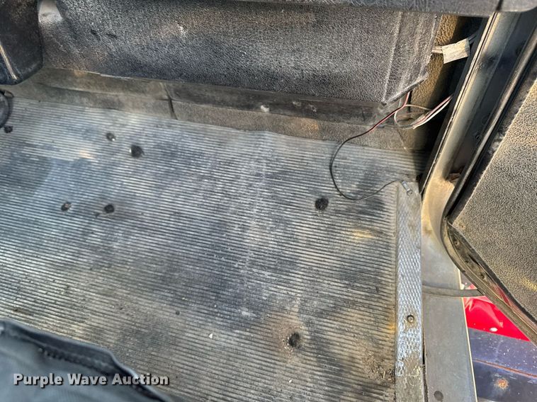 image for item EM3746 2000 Kenworth T800 semi truck