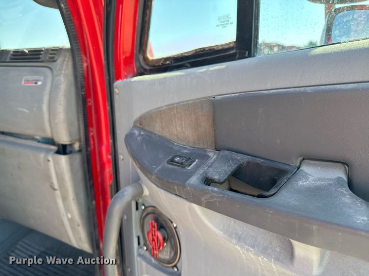 image for item EM3749 2003 Freightliner Columbia semi truck