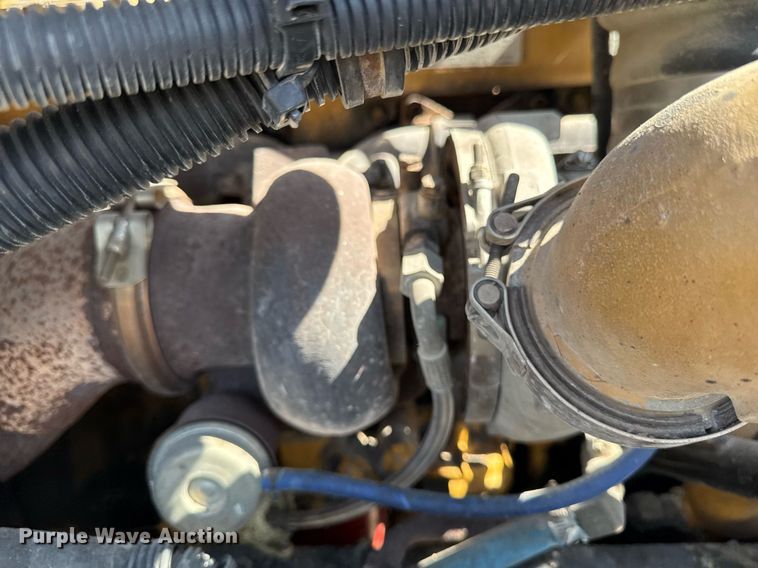 image for item EM3749 2003 Freightliner Columbia semi truck