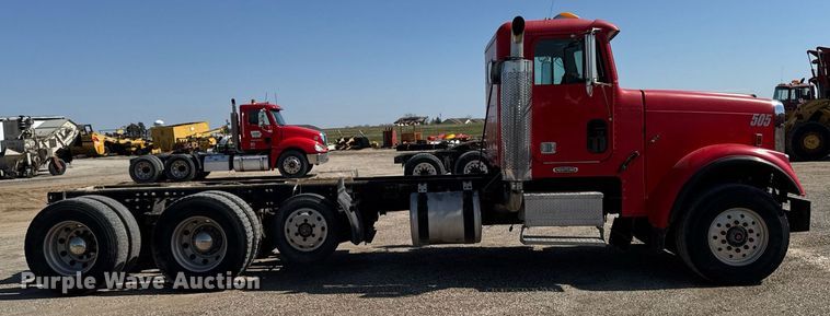 image for item EM3750 1998 Freightliner FLD120SD truck cab and chassis