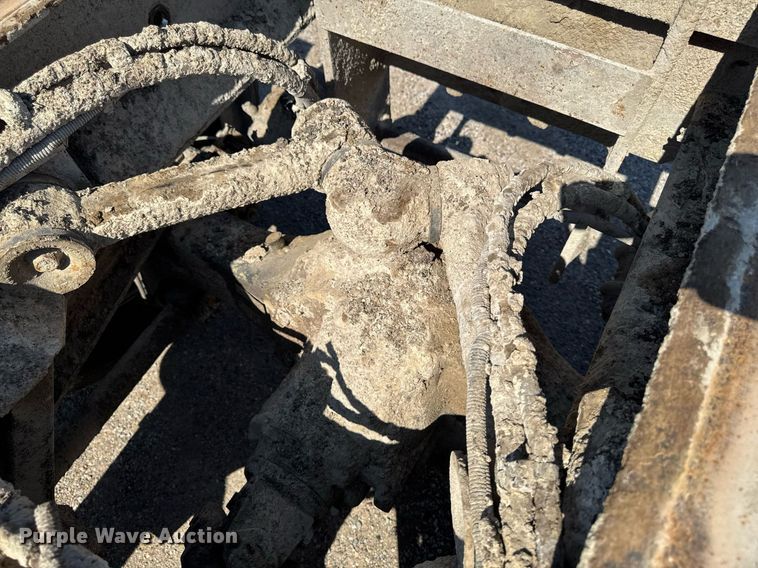 image for item EM3750 1998 Freightliner FLD120SD truck cab and chassis