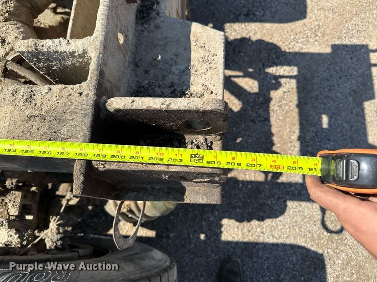 image for item EM3750 1998 Freightliner FLD120SD truck cab and chassis