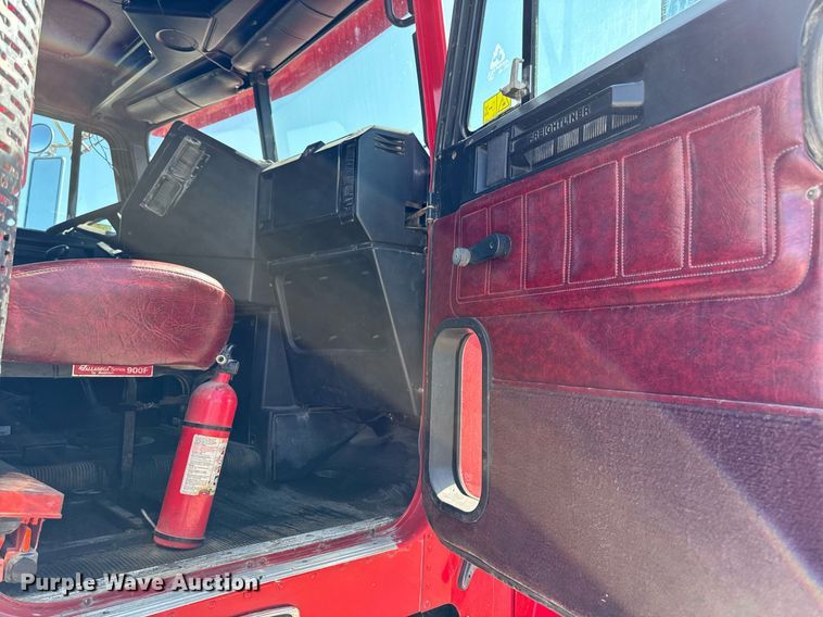 image for item EM3750 1998 Freightliner FLD120SD truck cab and chassis