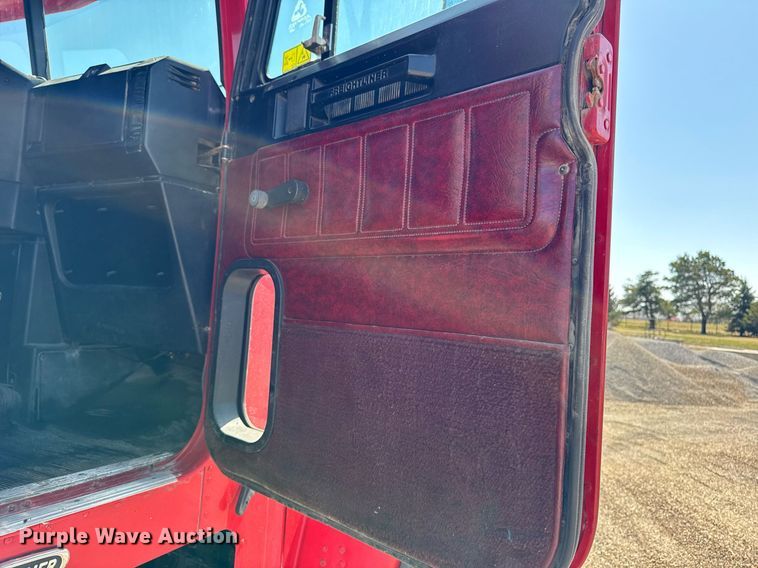 image for item EM3750 1998 Freightliner FLD120SD truck cab and chassis