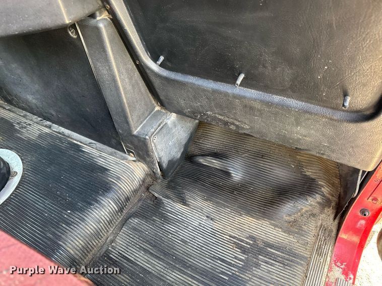 image for item EM3750 1998 Freightliner FLD120SD truck cab and chassis