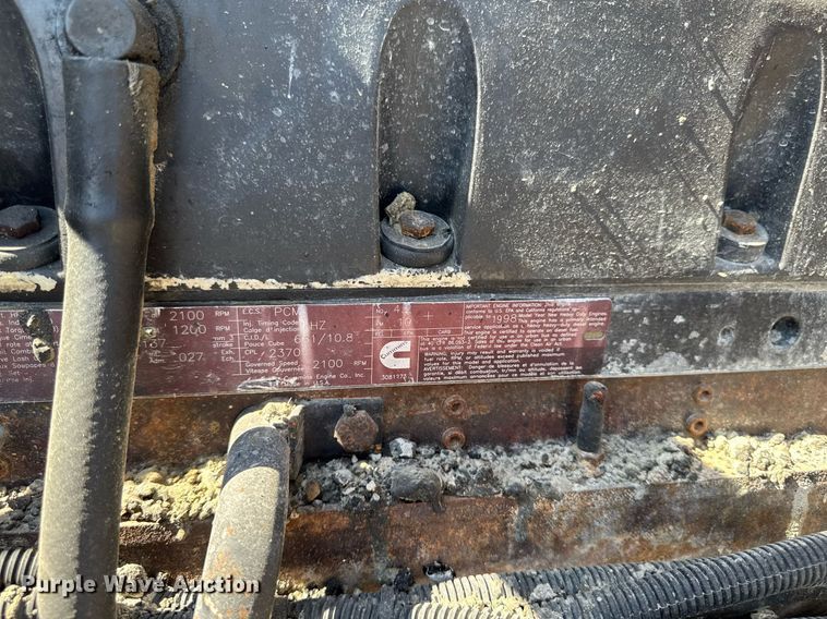 image for item EM3750 1998 Freightliner FLD120SD truck cab and chassis