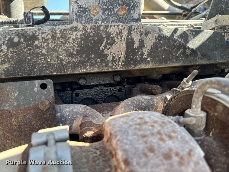 image for item EM3750 1998 Freightliner FLD120SD truck cab and chassis