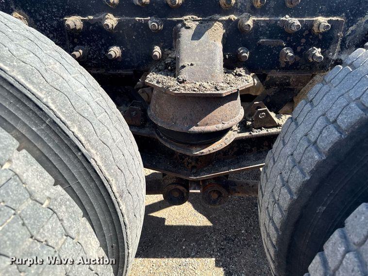 image for item EM3750 1998 Freightliner FLD120SD truck cab and chassis