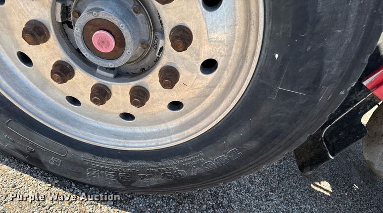 image for item EM3750 1998 Freightliner FLD120SD truck cab and chassis