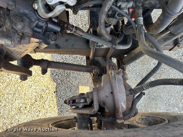 image for item EM3750 1998 Freightliner FLD120SD truck cab and chassis