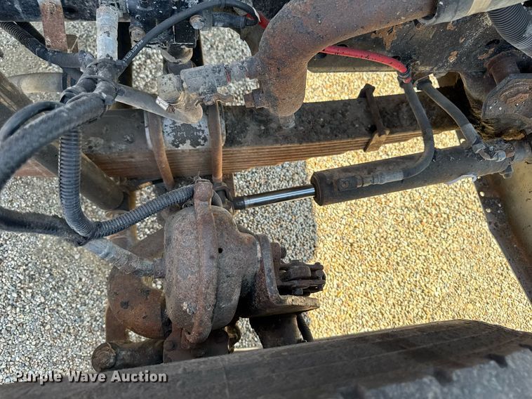 image for item EM3750 1998 Freightliner FLD120SD truck cab and chassis