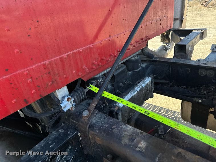 image for item EM3751 1998 Freightliner FLD120SD truck cab and chassis