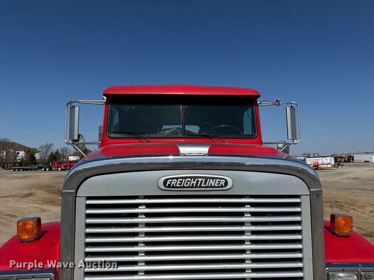 image for item EM3751 1998 Freightliner FLD120SD truck cab and chassis