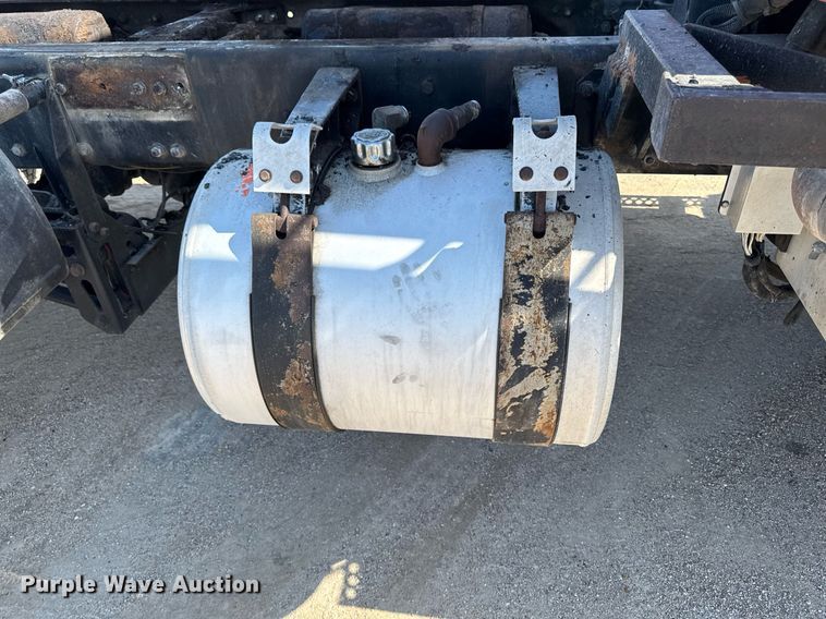 image for item EM3751 1998 Freightliner FLD120SD truck cab and chassis