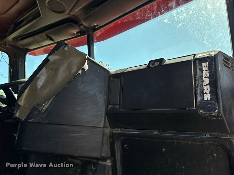 image for item EM3751 1998 Freightliner FLD120SD truck cab and chassis