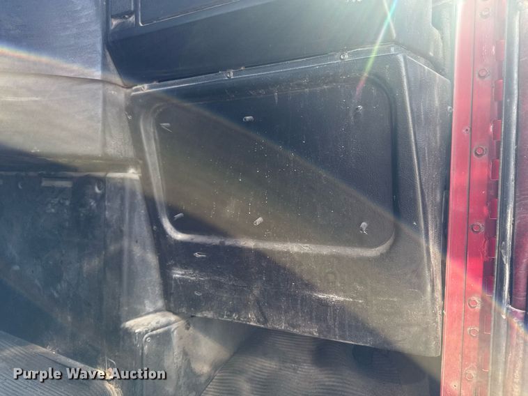 image for item EM3751 1998 Freightliner FLD120SD truck cab and chassis