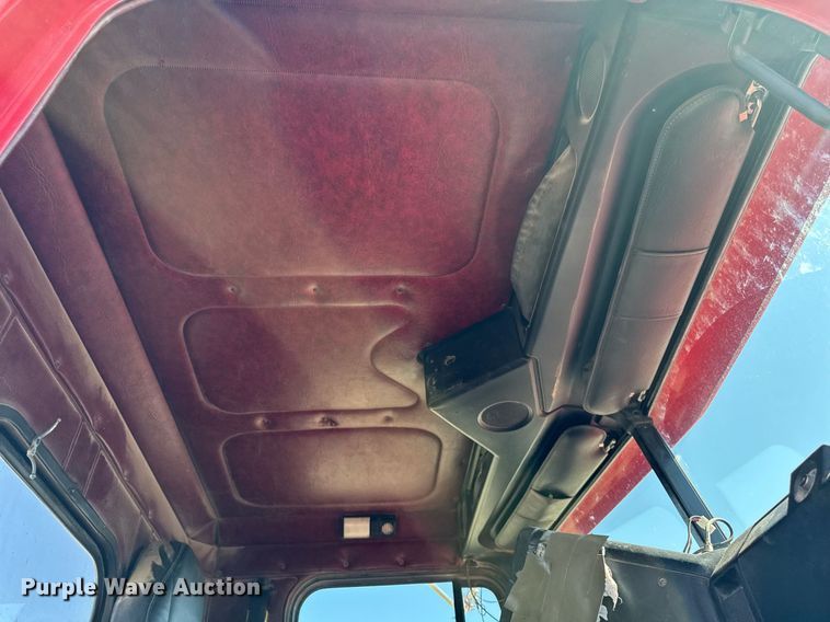 image for item EM3751 1998 Freightliner FLD120SD truck cab and chassis