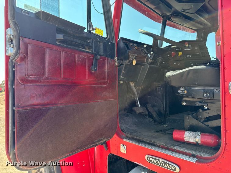 image for item EM3751 1998 Freightliner FLD120SD truck cab and chassis