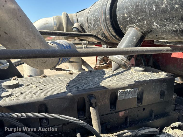 image for item EM3751 1998 Freightliner FLD120SD truck cab and chassis