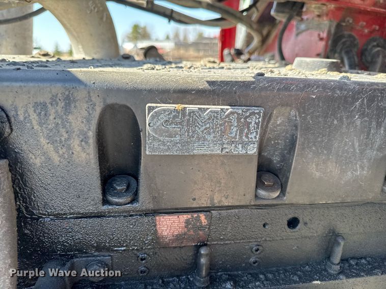 image for item EM3751 1998 Freightliner FLD120SD truck cab and chassis