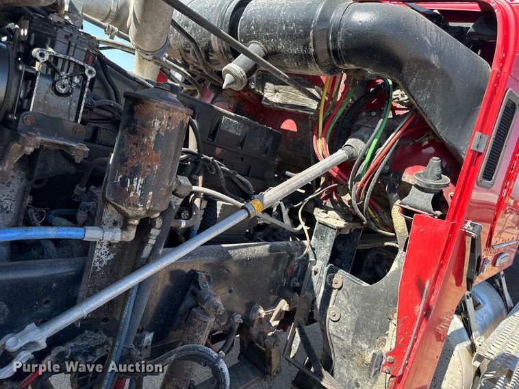 image for item EM3751 1998 Freightliner FLD120SD truck cab and chassis