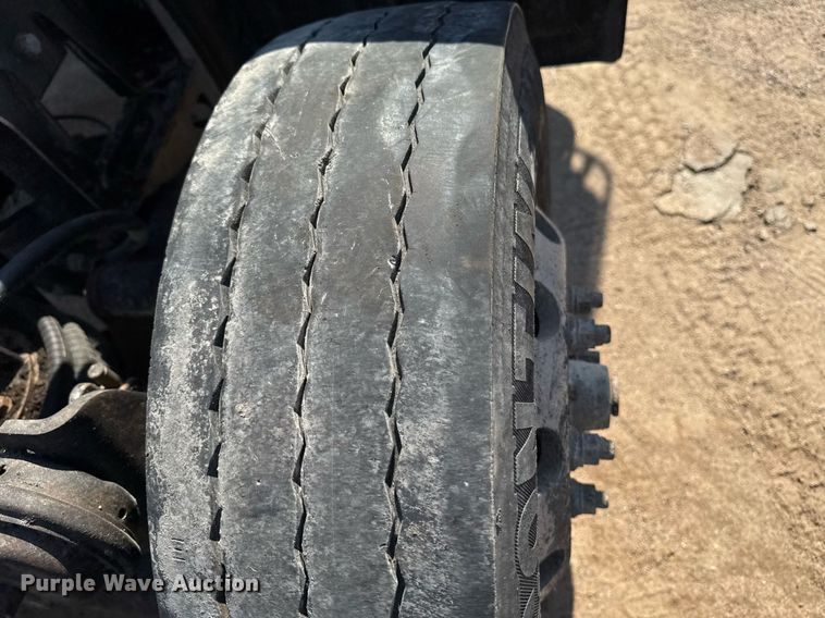 image for item EM3751 1998 Freightliner FLD120SD truck cab and chassis