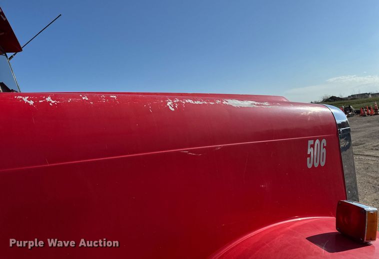 image for item EM3752 1998 Freightliner FLD1209D semi truck