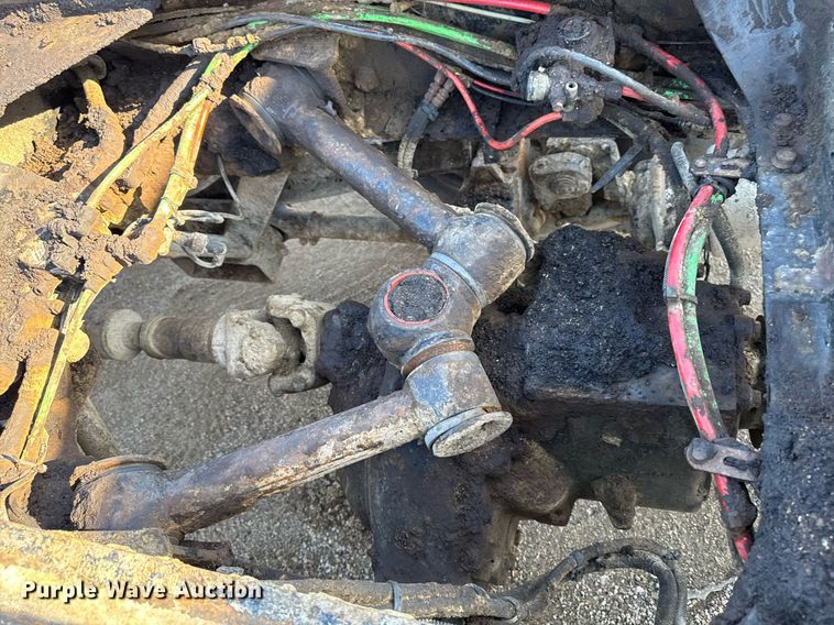 image for item EM3752 1998 Freightliner FLD1209D semi truck