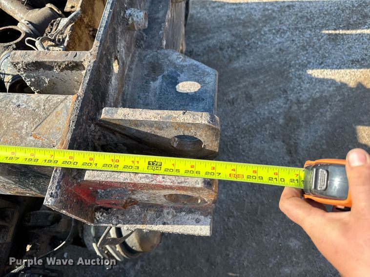 image for item EM3752 1998 Freightliner FLD1209D semi truck