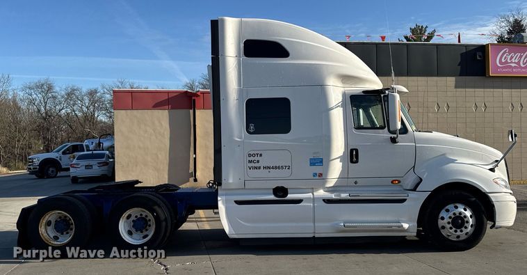 image for item EM3753 2017 International Prostar Plus 122 semi truck
