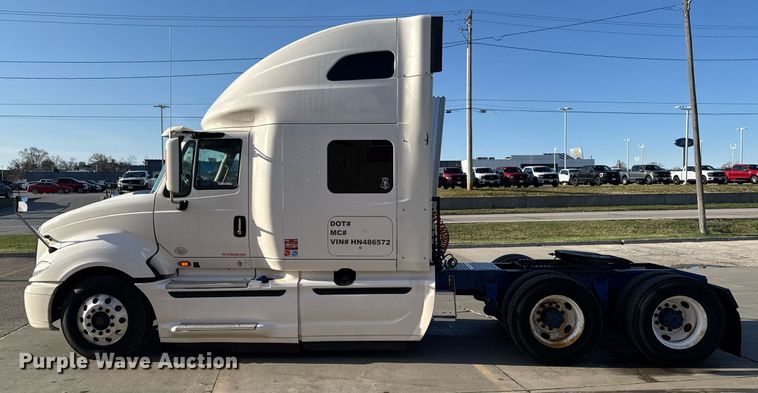 image for item EM3753 2017 International Prostar Plus 122 semi truck