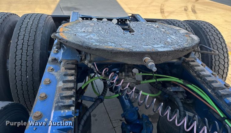 image for item EM3753 2017 International Prostar Plus 122 semi truck