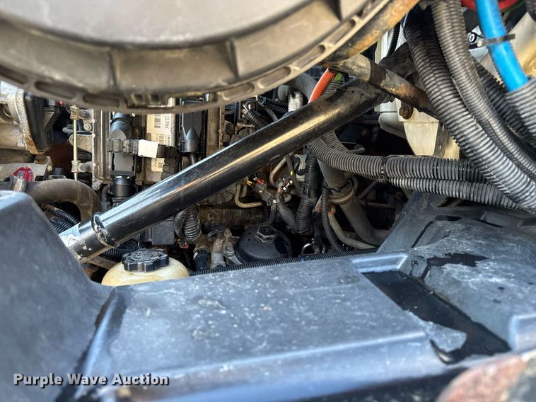 image for item EM3753 2017 International Prostar Plus 122 semi truck