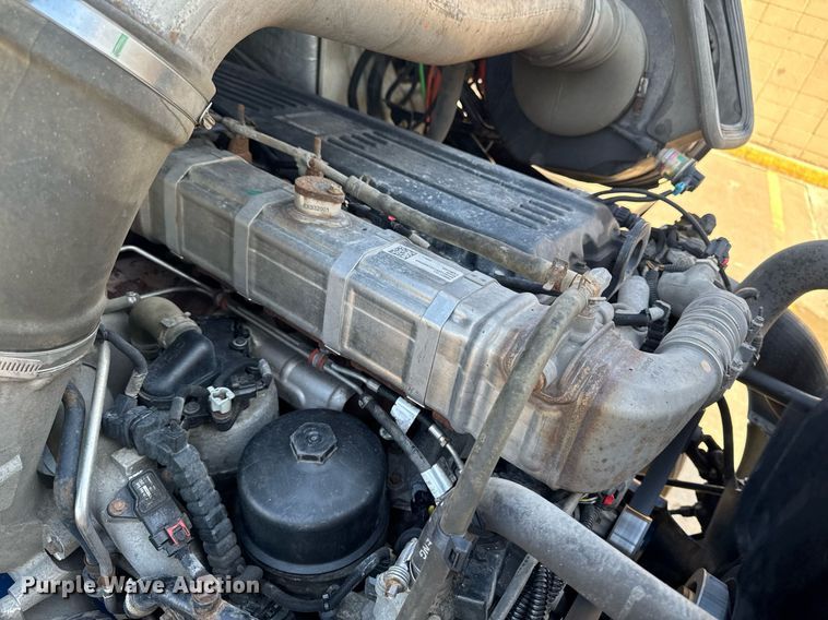 image for item EM3753 2017 International Prostar Plus 122 semi truck