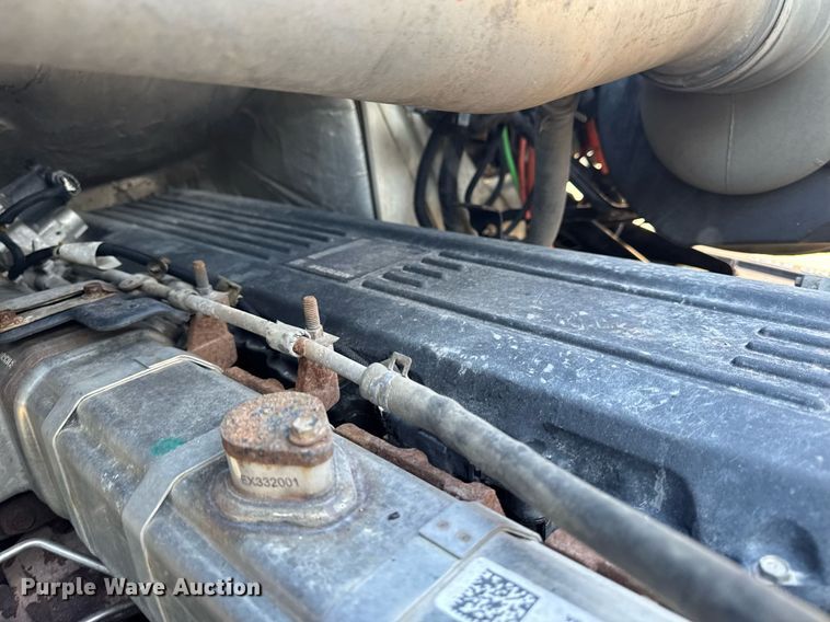 image for item EM3753 2017 International Prostar Plus 122 semi truck