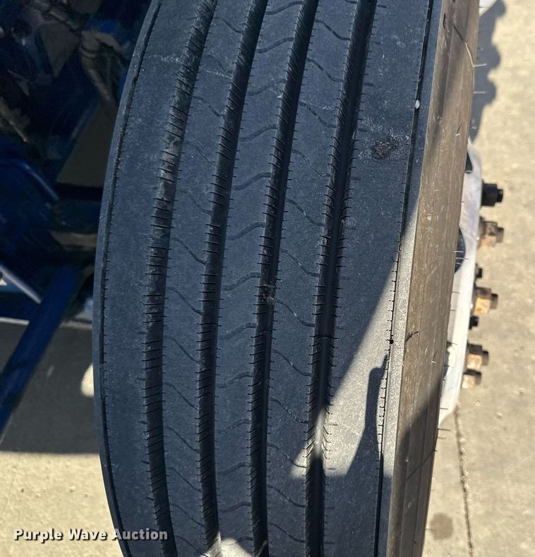 image for item EM3753 2017 International Prostar Plus 122 semi truck