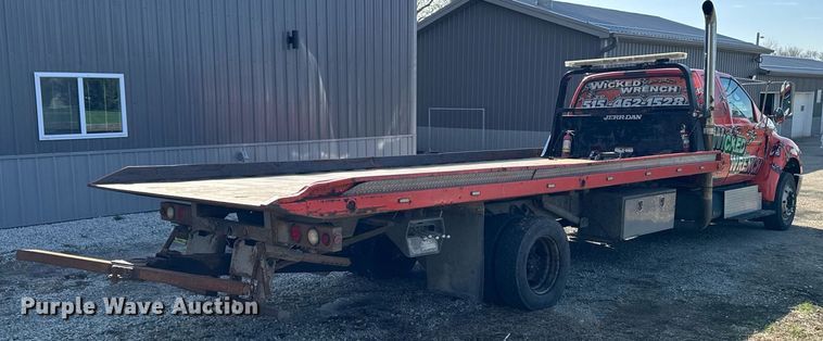 image for item EM3754 2007 Ford F650 Super Duty rollback truck