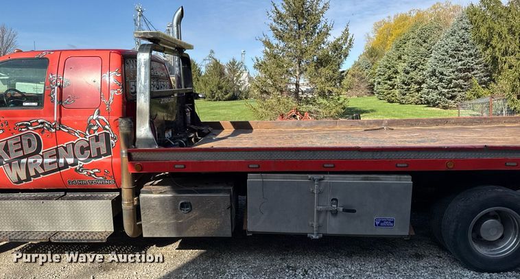 image for item EM3754 2007 Ford F650 Super Duty rollback truck